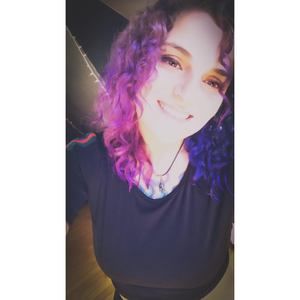 Meet your Posher, Mia